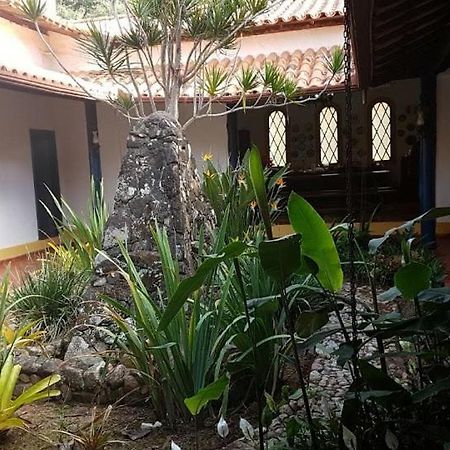 Pousada Rancho Flores คาเอเต้ ภายนอก รูปภาพ