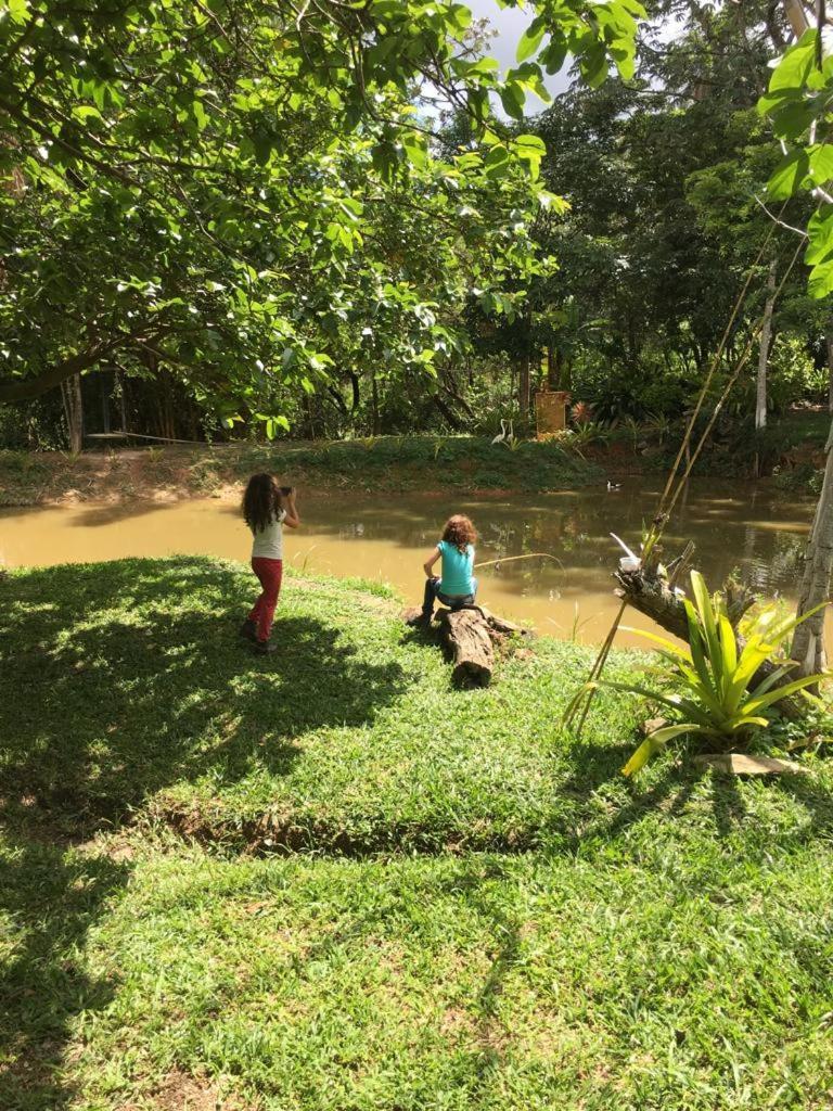 Pousada Rancho Flores คาเอเต้ ภายนอก รูปภาพ