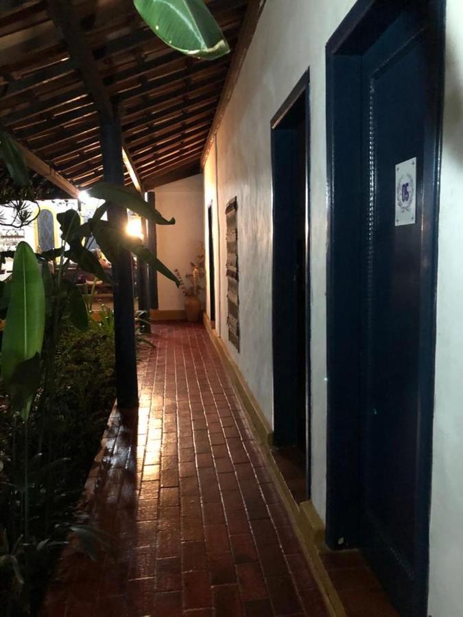 Pousada Rancho Flores คาเอเต้ ภายนอก รูปภาพ